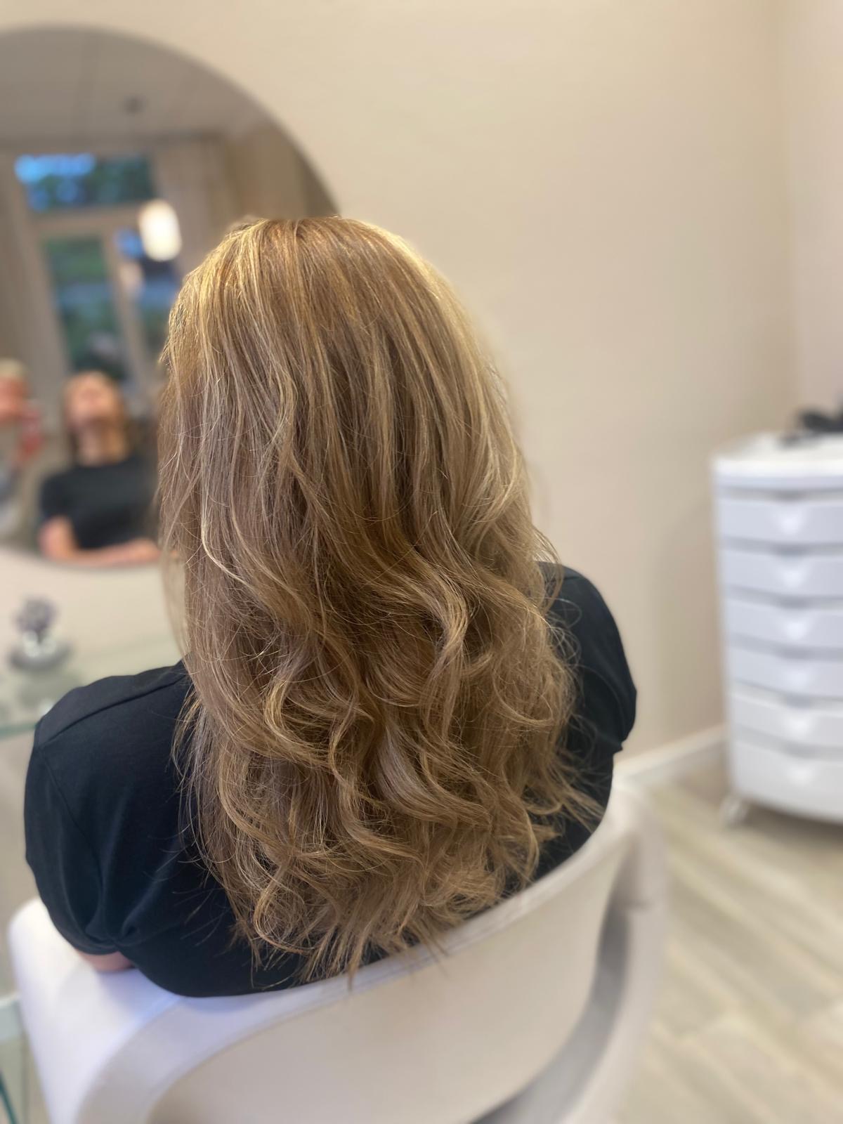Frisur im Salon Ihr Glücksmoment 2